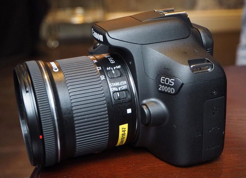 دوربین کانن مدل EOS 2000D با لنز 18-55 میلی متر IS II