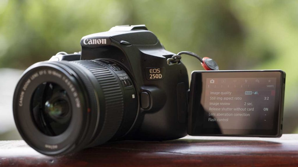 دوربین عکاسی کانن 250D kit 18-55