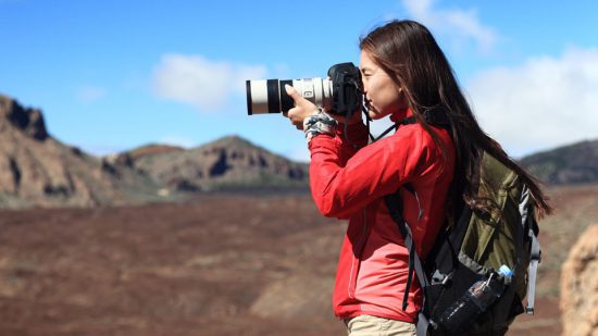 کاهش لرزش دوربین هنگام عکاسی با دست